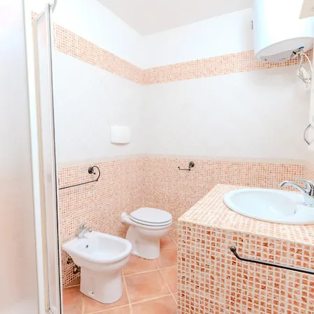 Strepitoso Bilocale Via Mosca 아파트 올비아